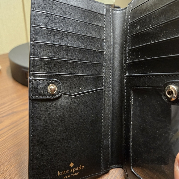 Kate Spade Black Floral Wallet - Picture 4 of 9